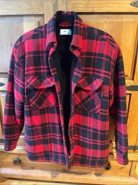 Aritzia TNA Red and Black Plaid Sherpa-Lined Jacket